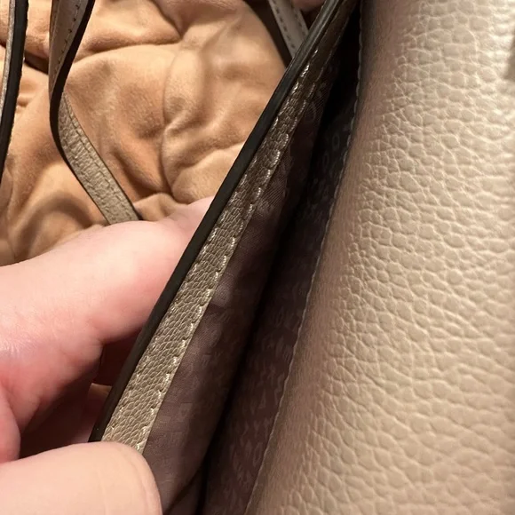 Kate Spade Light Beige Crossbody Bag - Picture 5 of 5